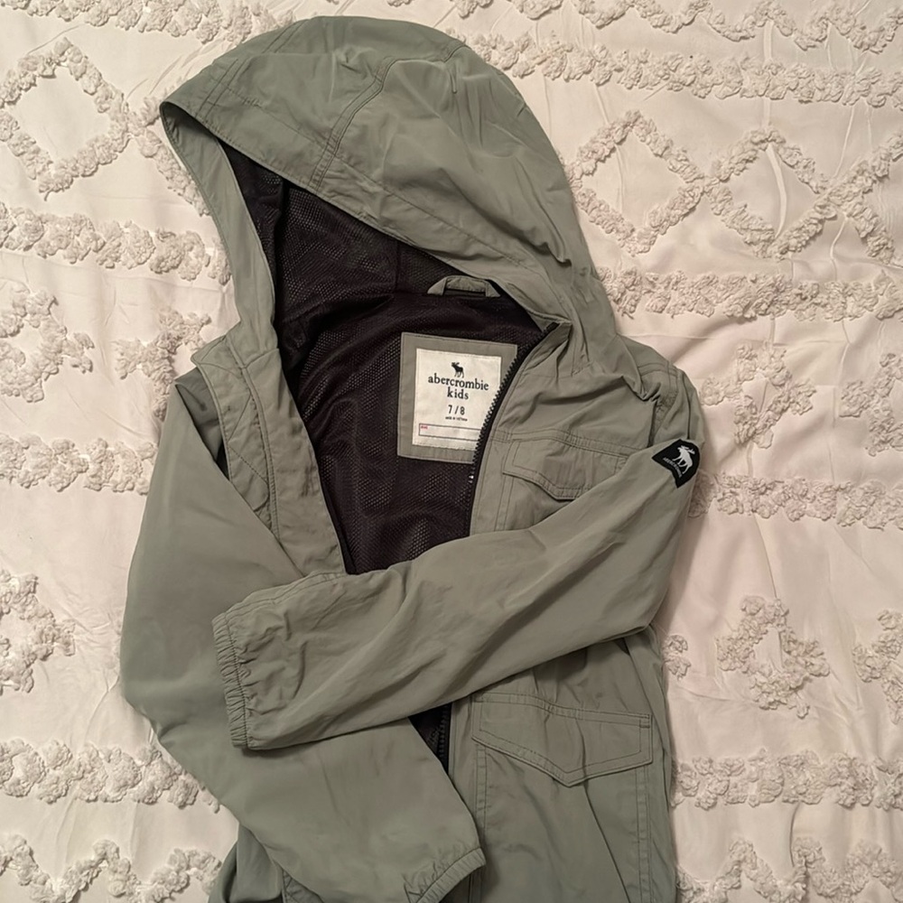 Boys, Abercrombie, kids, rain jacket size 7/8.
